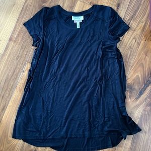 Jessica Simpson nursing tee